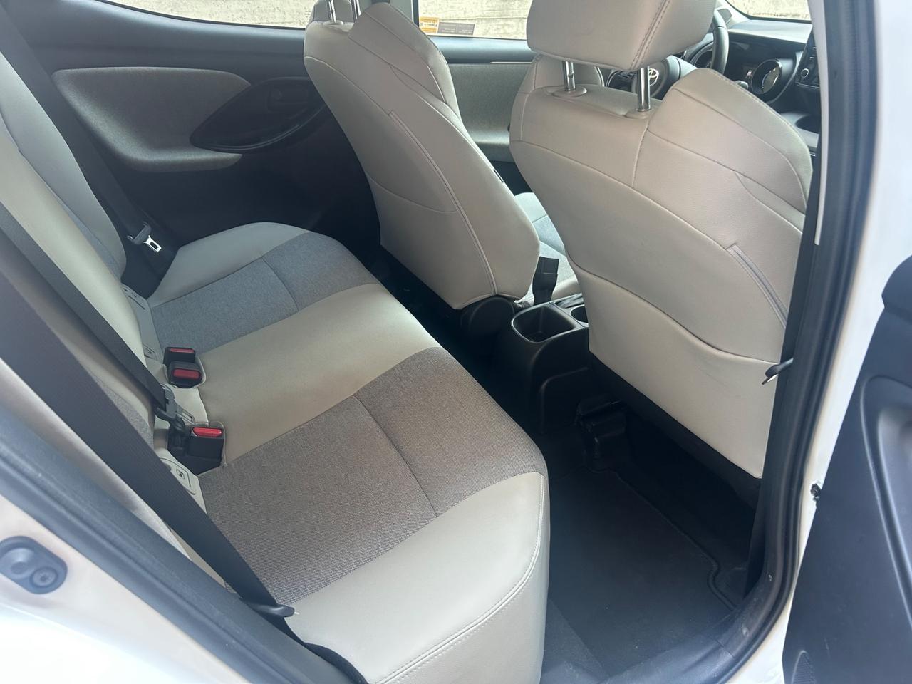 Toyota Yaris 1.5 Hybrid 5 porte GR LINE
