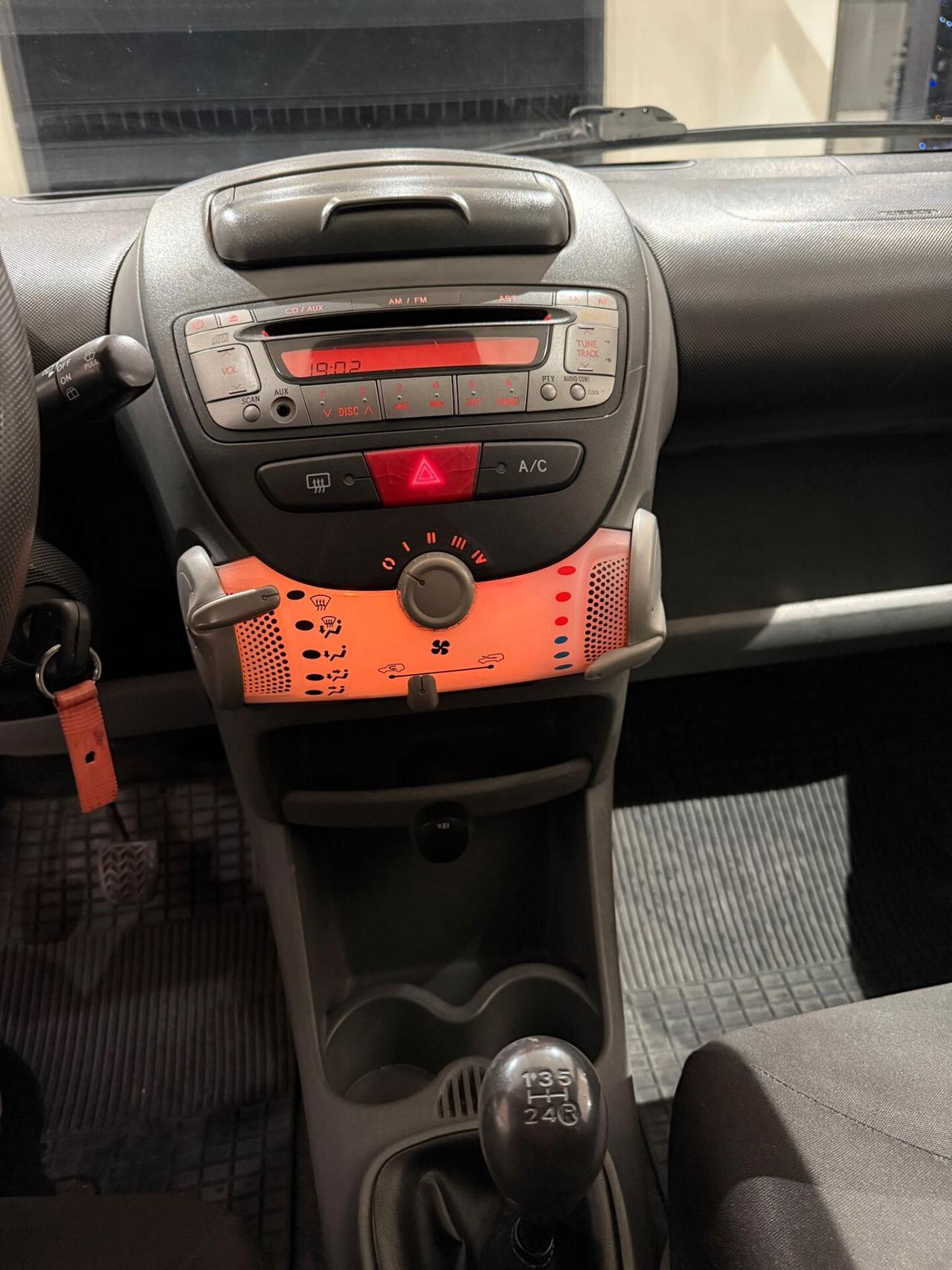 Toyota Aygo 1.0 12V VVT-i 5 porte