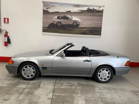 MERCEDES-BENZ SL 300 SL-24 BELLISSIMA