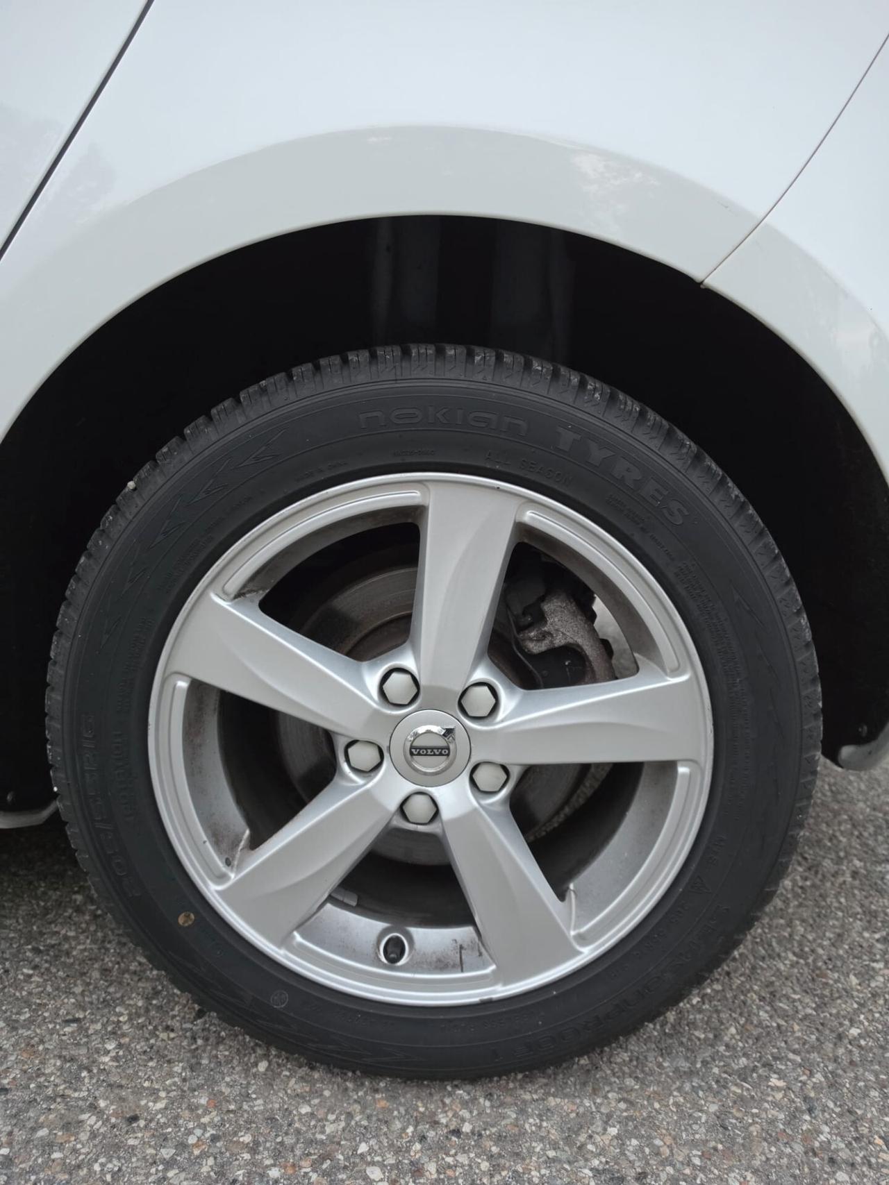 Volvo V40 D2 inscription