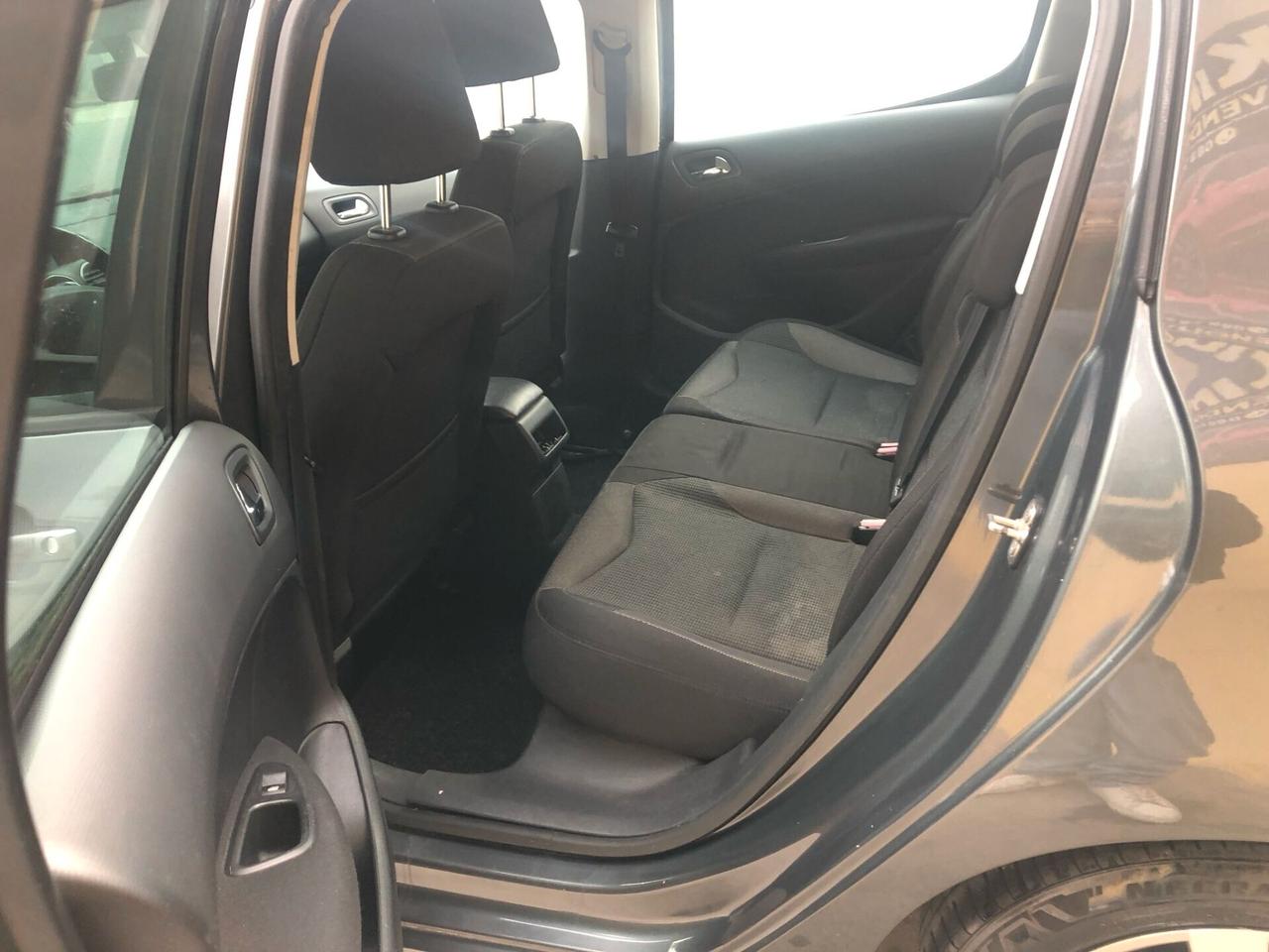 Peugeot 308 1.6 8V HDi 112CV Automatica 2011