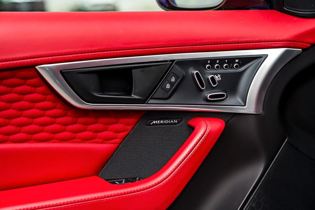 Jaguar F-Type 5.0 V8 First Edition 450 AWD