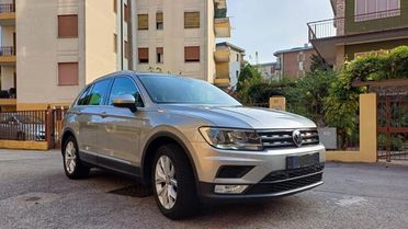 VOLKSWAGEN Tiguan STYLE