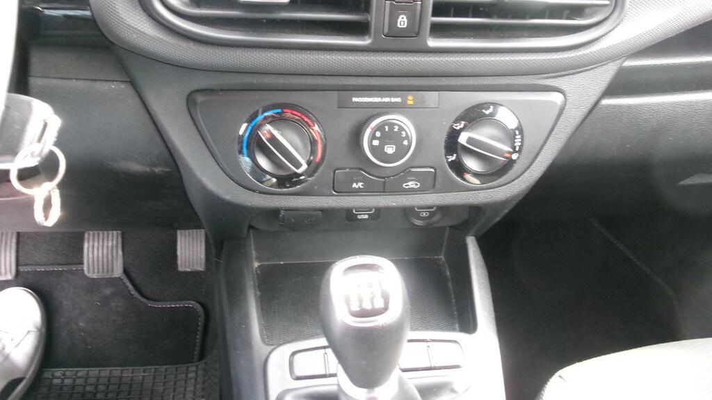 Hyundai i10 1.0 Econext Tech Connect Pack