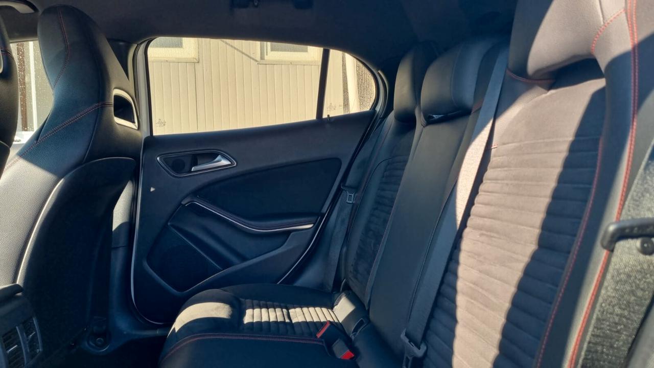 Mercedes-benz GLA 200 d Automatic Premium