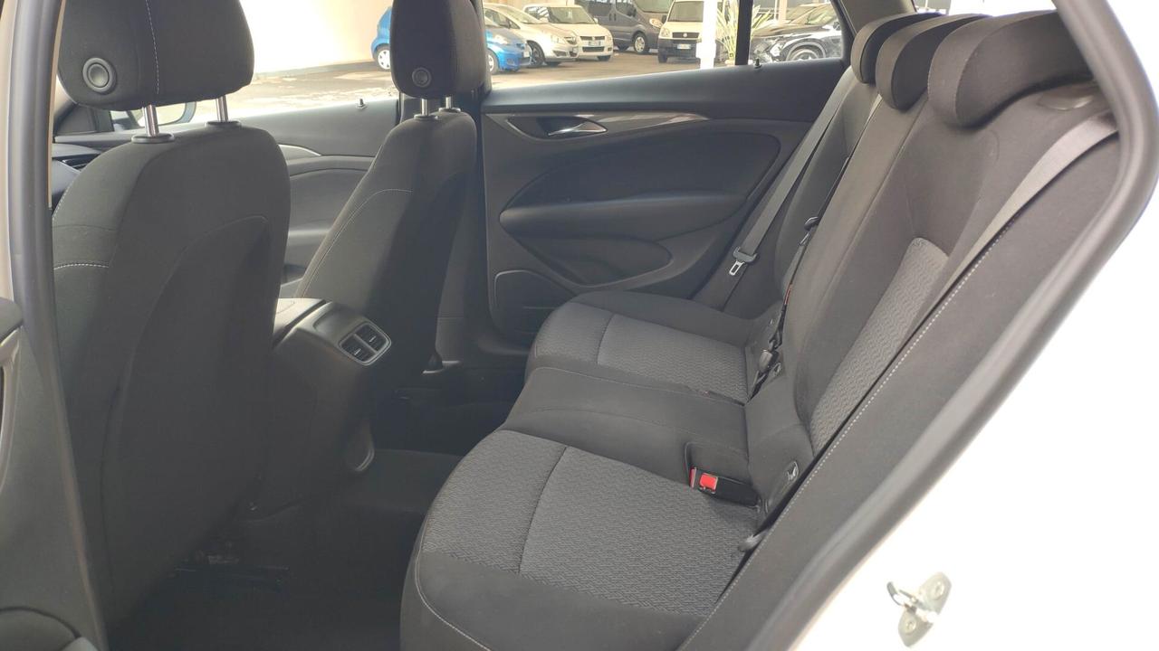 Opel Insignia 1.6 CDTI ecoTEC S&S Sports Tourer Business