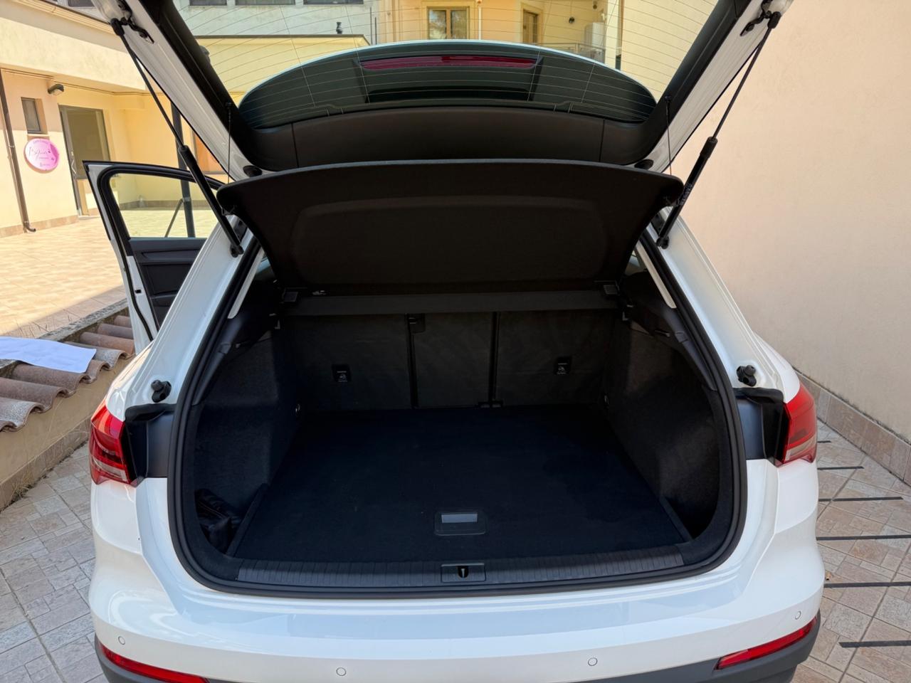 Audi Q3 35 TDI Business Advanced
