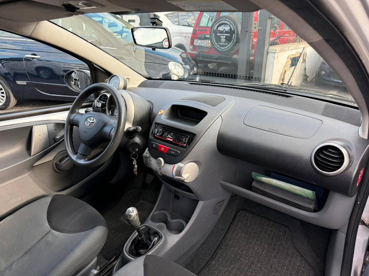 Toyota Aygo 1.0 12V VVT-i 5p - Tutto incluso - Superprezzo