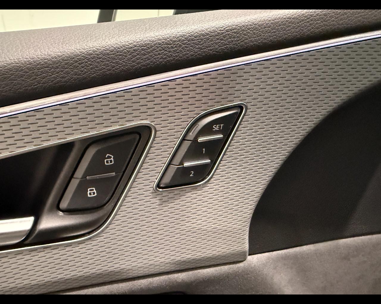 AUDI Q8 50 TDI MHEV TIPTRONIC QUATTRO S-LINE EDITION