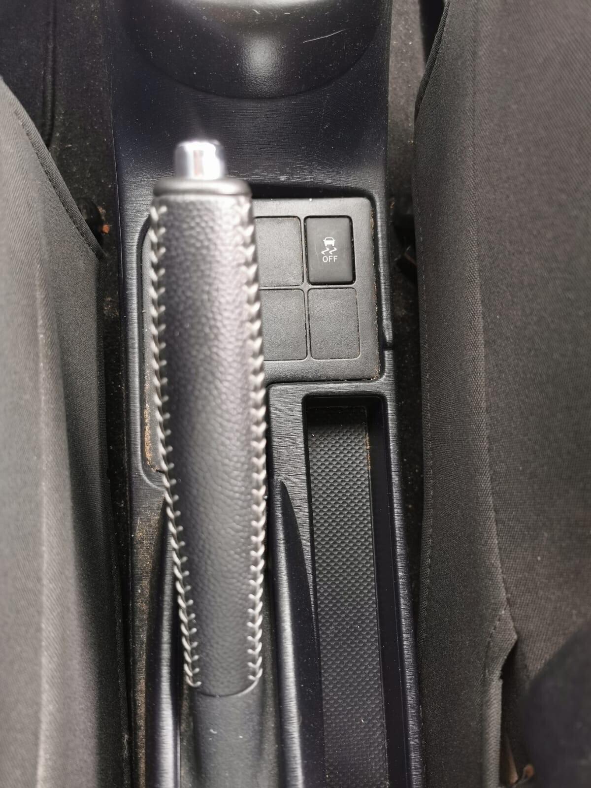 Toyota Yaris 1.4 D-4D 5P. Lounge - 2013