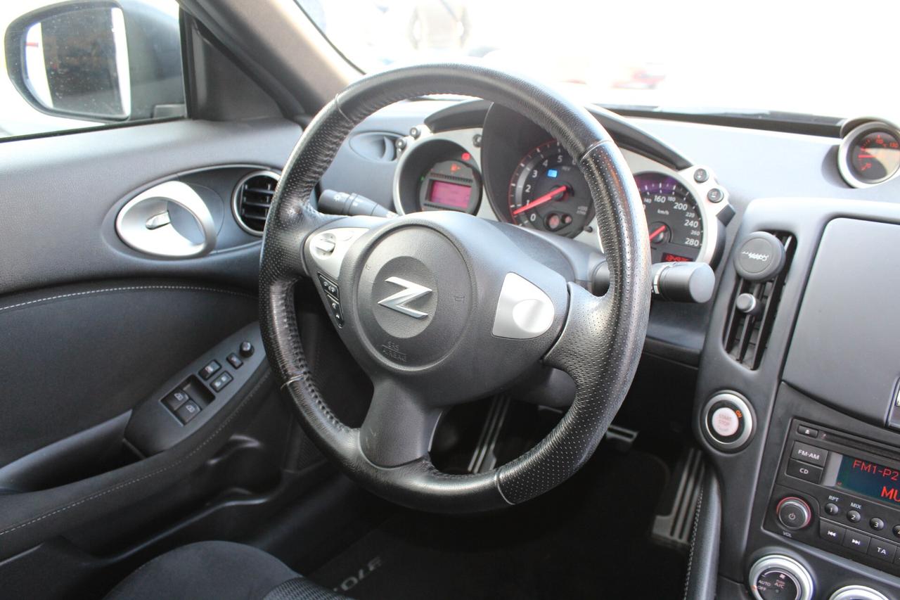 Nissan Z 370Z Coupé 3.7 V6 Lev 2 coupe