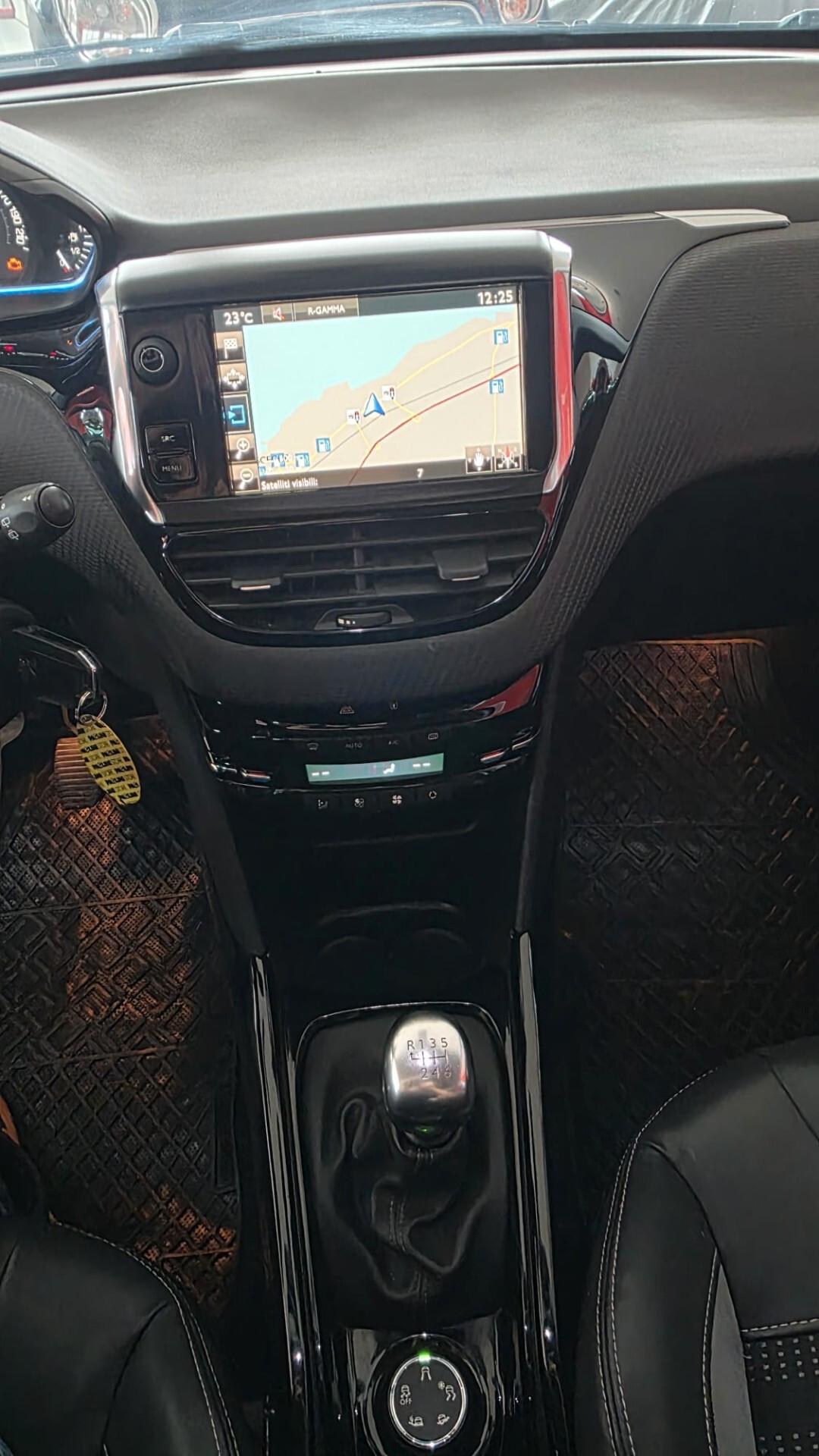 Peugeot 2008 BlueHDi 120 S&S Allure Red matt