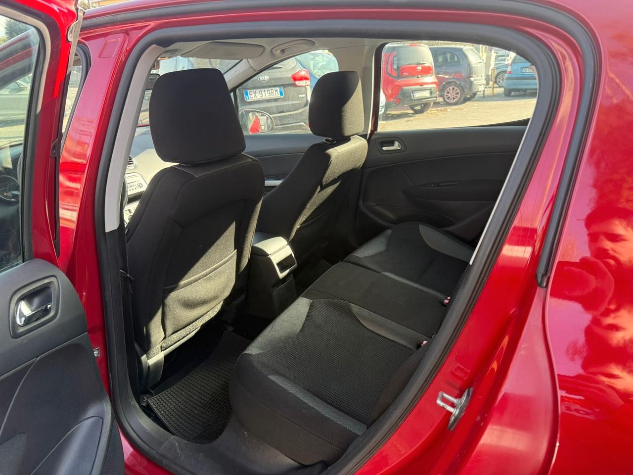 Peugeot 308 1.6 8V HDi 112CV 5p. Business