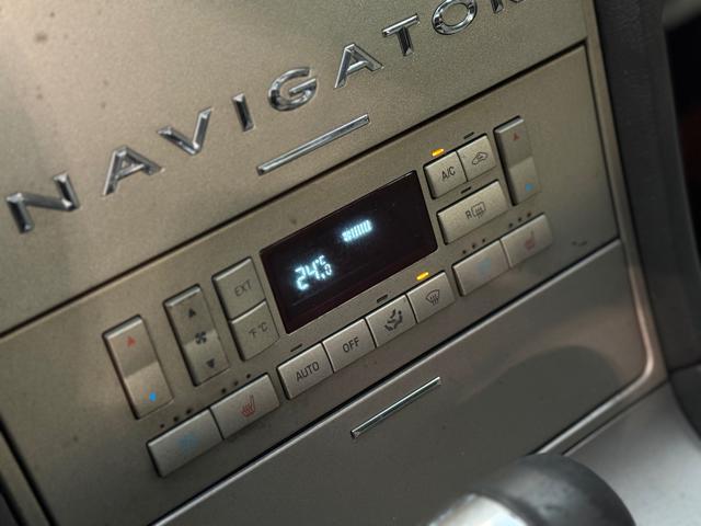 LINCOLN Navigator 5.4I V8