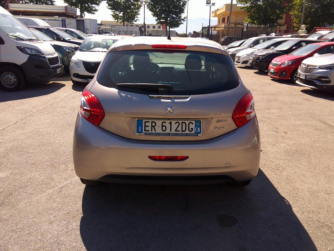 Peugeot 208 1.4 HDi 68 CV 5 porte Allure 2013