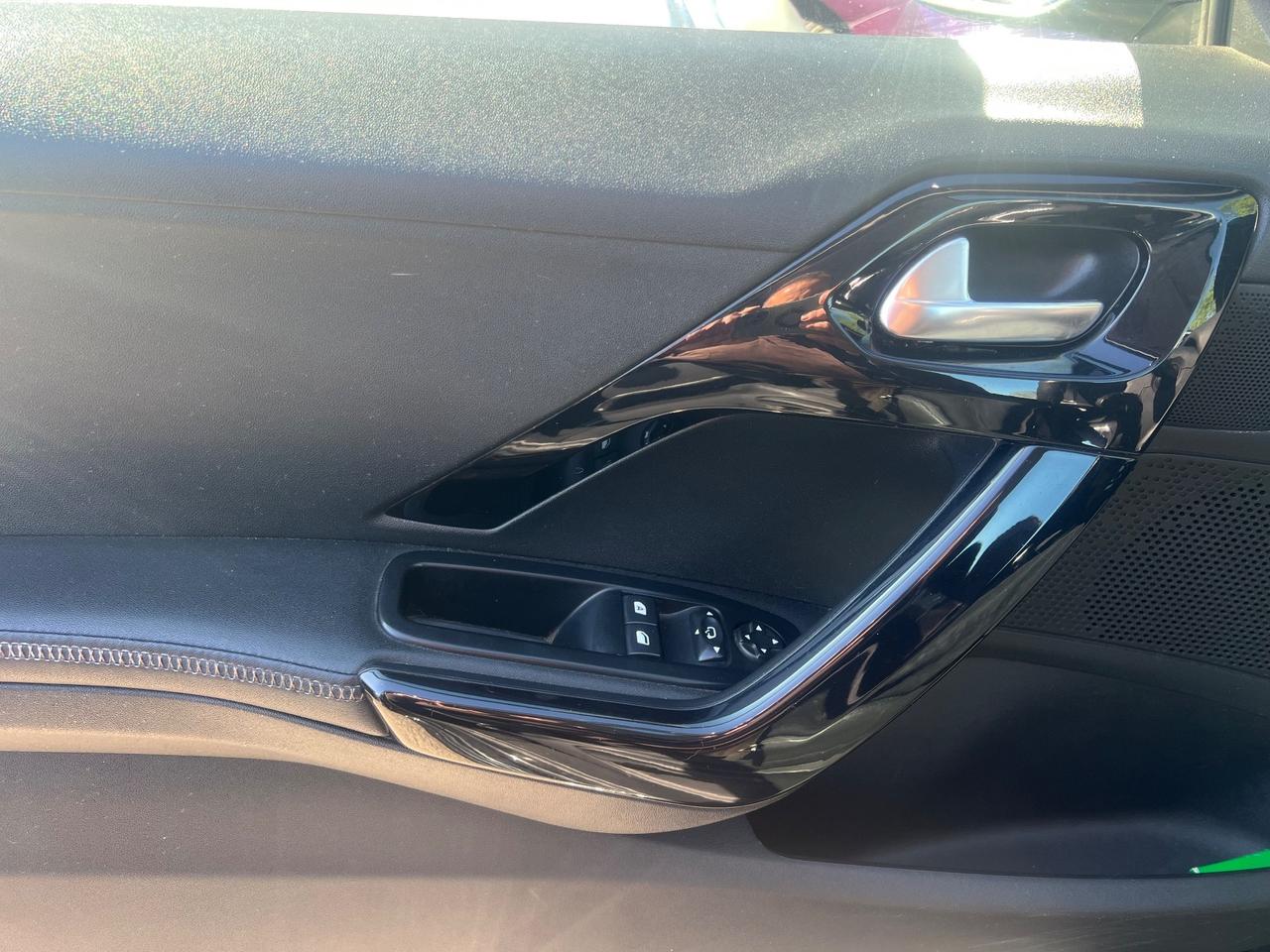 Peugeot 208 1.2 VTi 82 CV 3 porte Allure