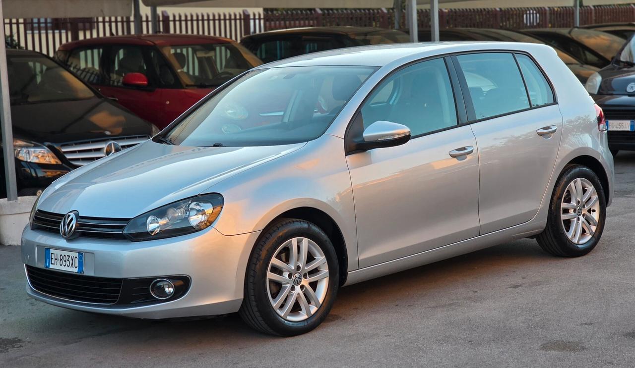 Volkswagen Golf 1.6 TDI DPF DSG 5p. Highline