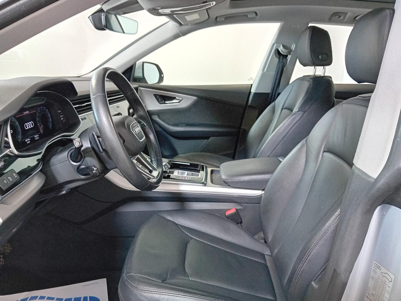 Audi Q8 RS TFSI V8 MHEV quattro tiptronic