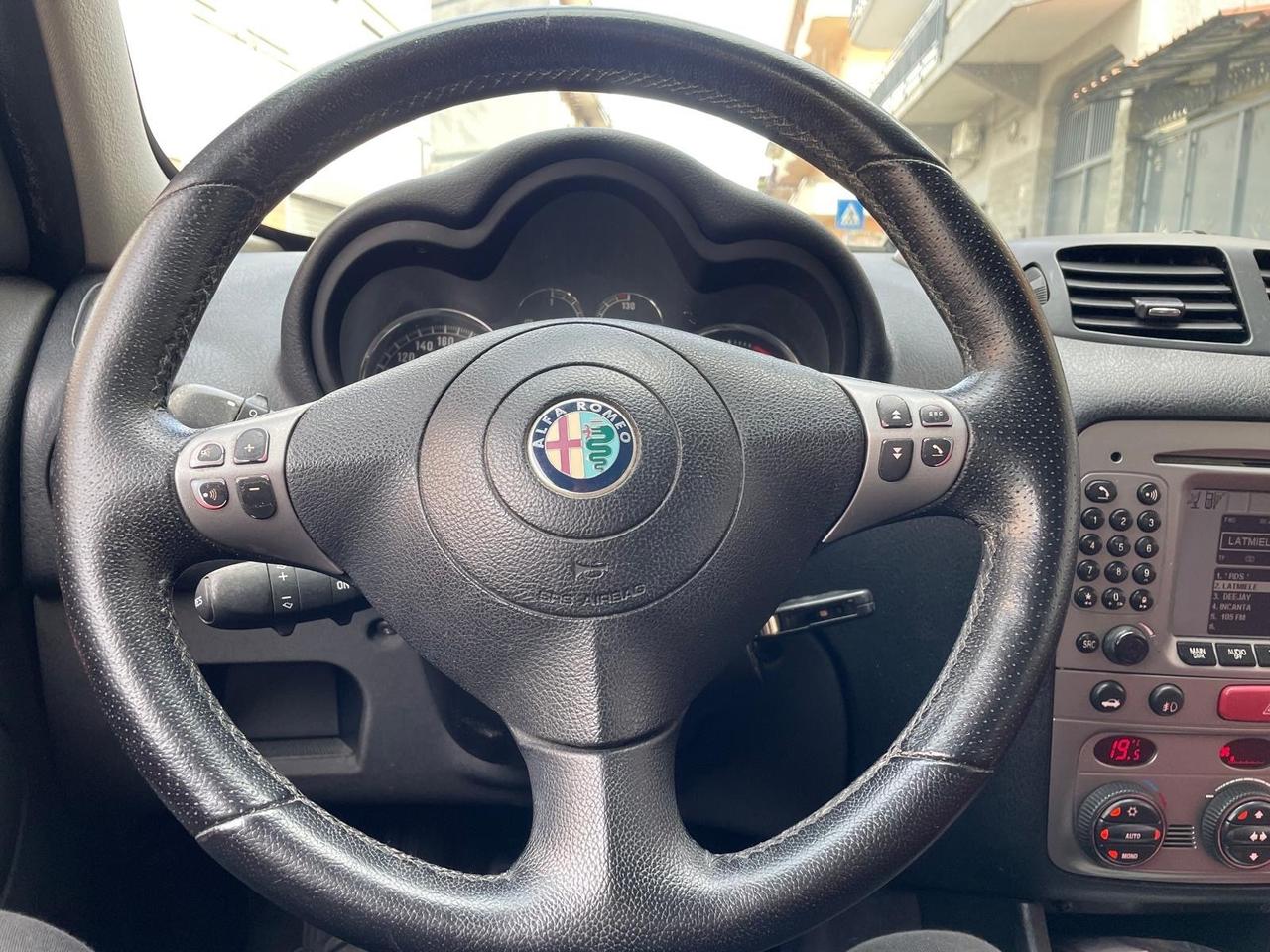 Alfa Romeo 147 Restayling 1.9M-JET 5porte Black Line SuperFull