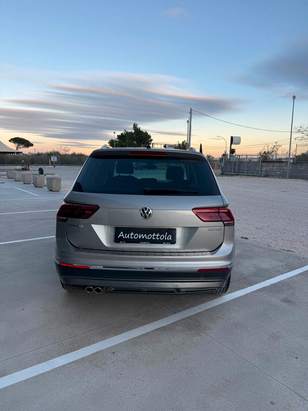 Volkswagen Tiguan 2.0 TDI SCR DSG 4MOTION Executive BMT