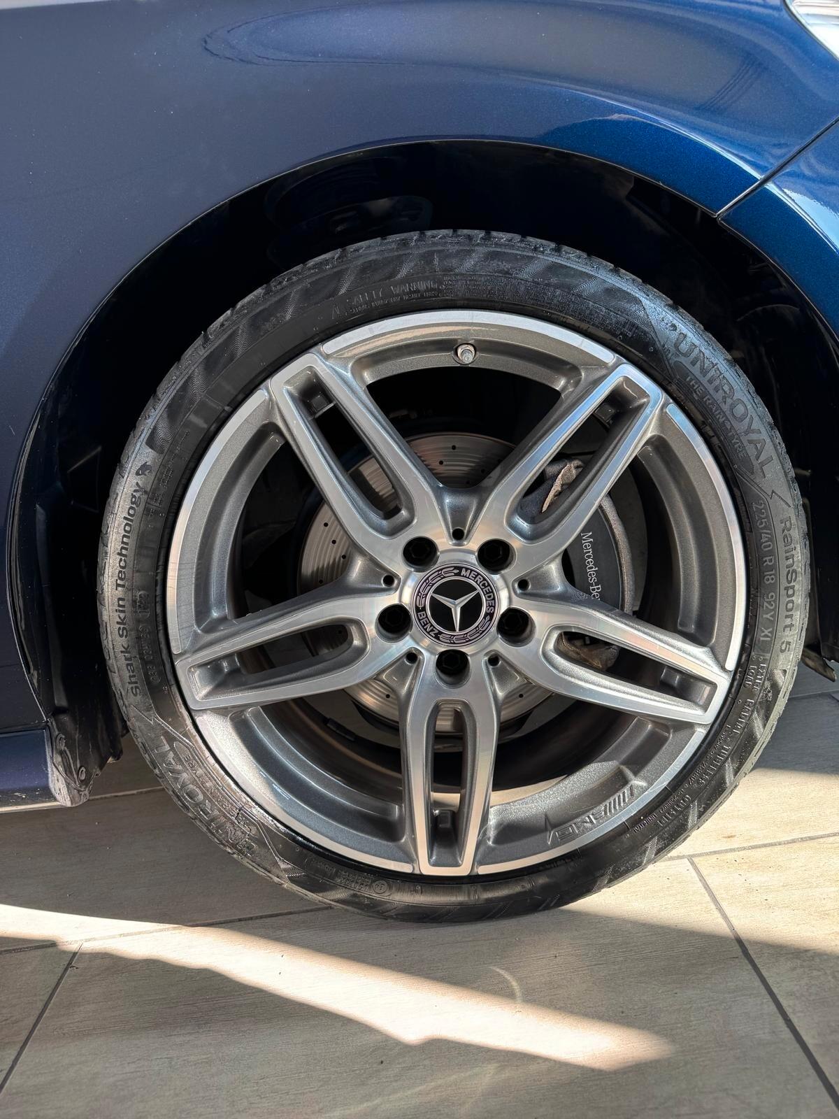 Mercedes-benz A 180 d Automatic Premium AMG