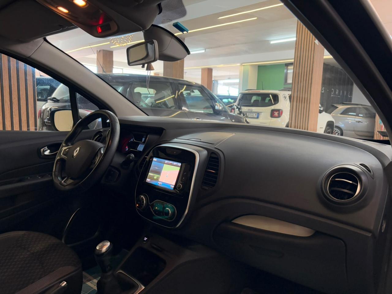 Renault Captur 900cc TCe 90 CV R-Link full LED