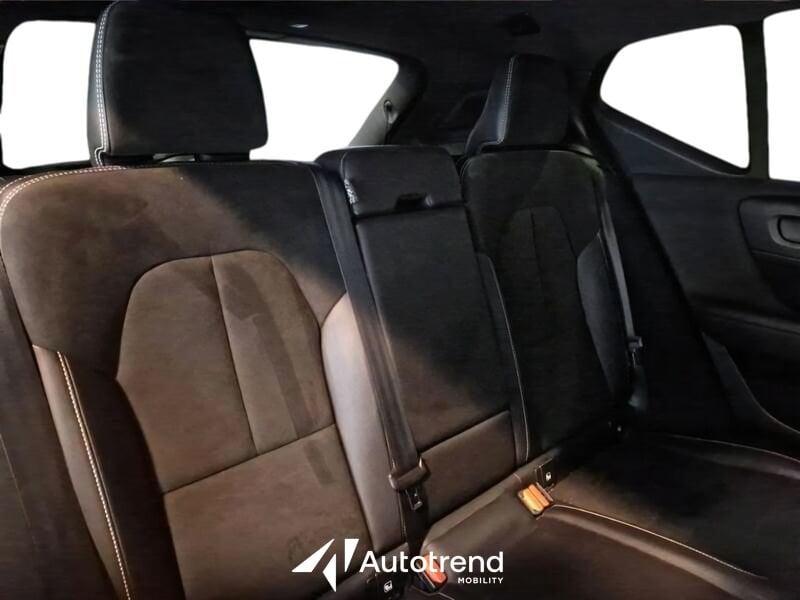 Volvo XC40 T5 180+82 CV Plug-in Hybrid Recharge R-design