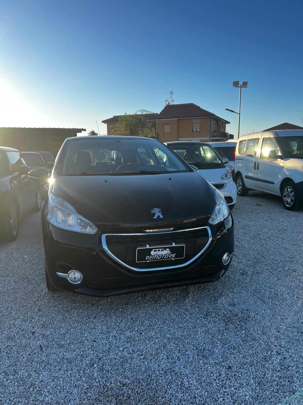Peugeot 208 BlueHDi 75 5 porte Allure
