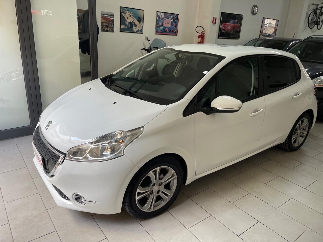 Peugeot 208 1.4 HDI 70 CV Allure