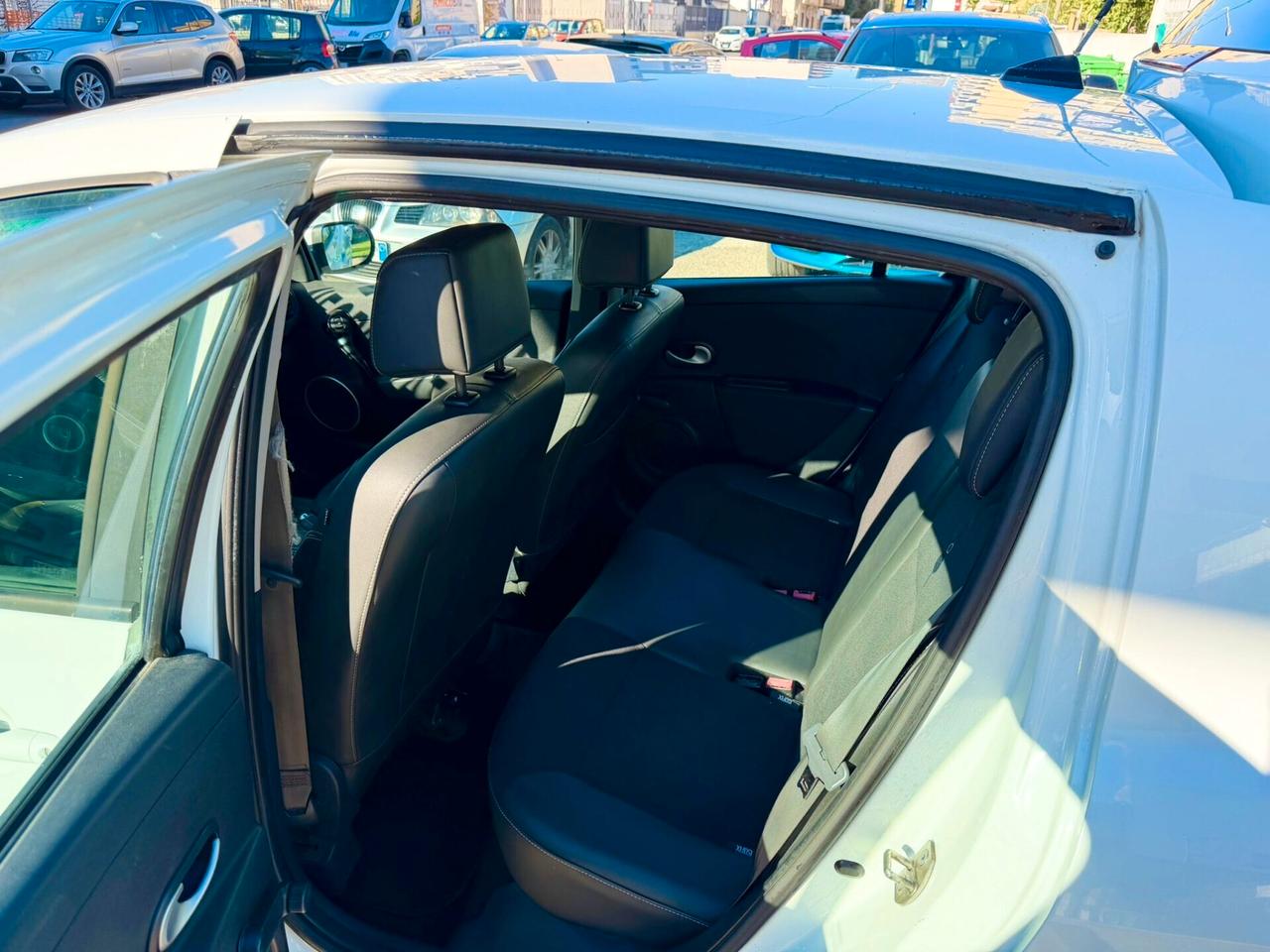 Renault Clio 1.2 16V 5 porte Live! - Anno 2011 - NEOPATENTATO