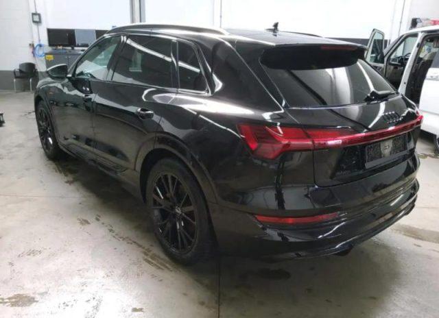 AUDI e-tron 55 quattro S line edition
