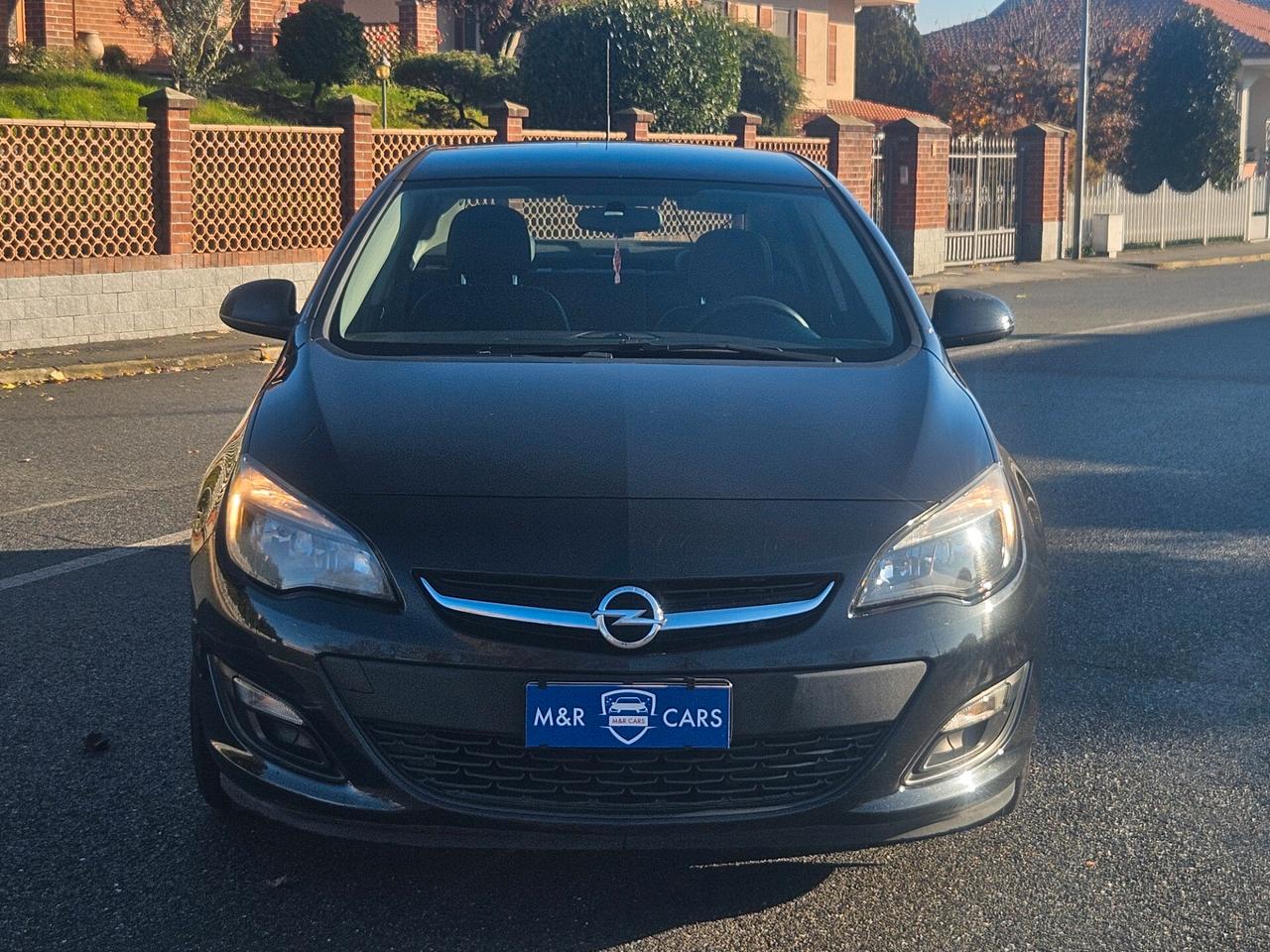 Opel Astra Sedan 1.4 benzina/GPL 110.000km