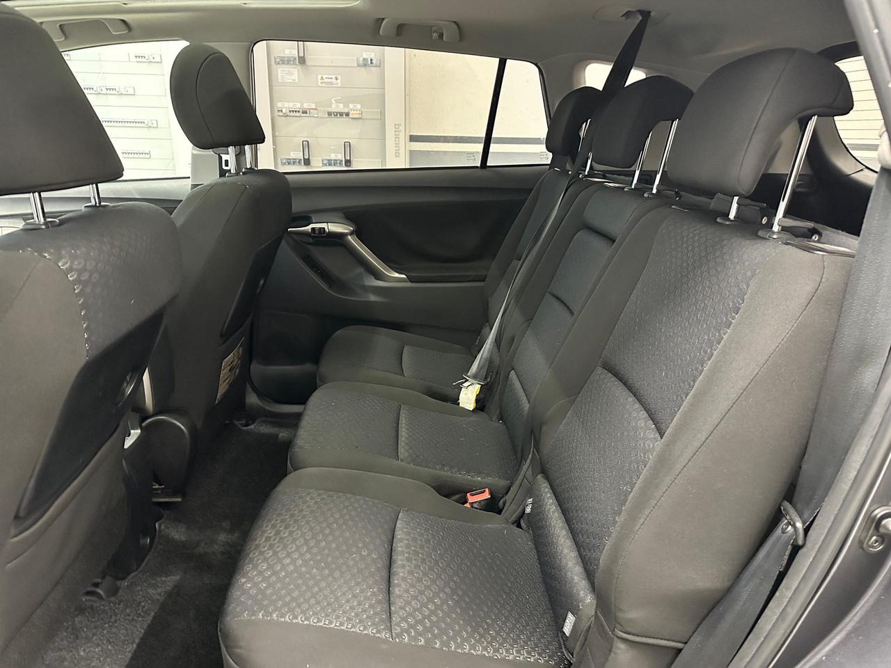 Toyota Verso 2.0 d-4d mt