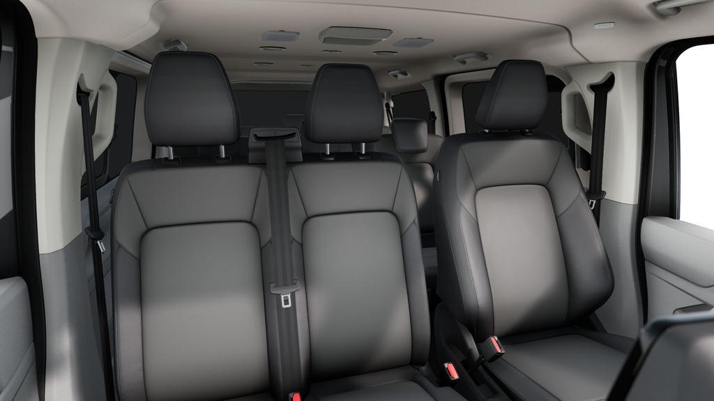 Volkswagen T7 Caravelle 2.0 tdi 150cv Life p.c. auto