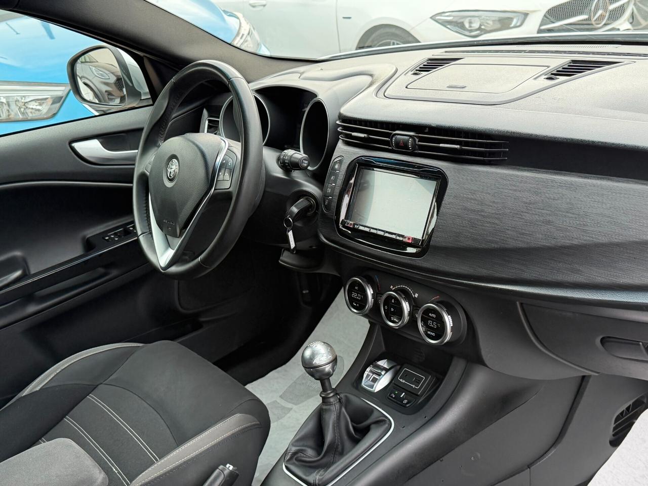 Alfa Romeo Giulietta 1.6 M.JET 120 cv. SUPER (Pack Sport)