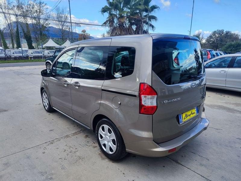 Ford Tourneo Courier 1.5 TDCI 100 CV Plus