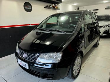 Fiat Idea 1.2 16V BlackLabel