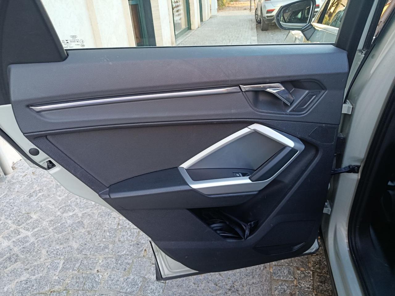 Audi Q3 Business Plus 2.0 35 TDI #8094