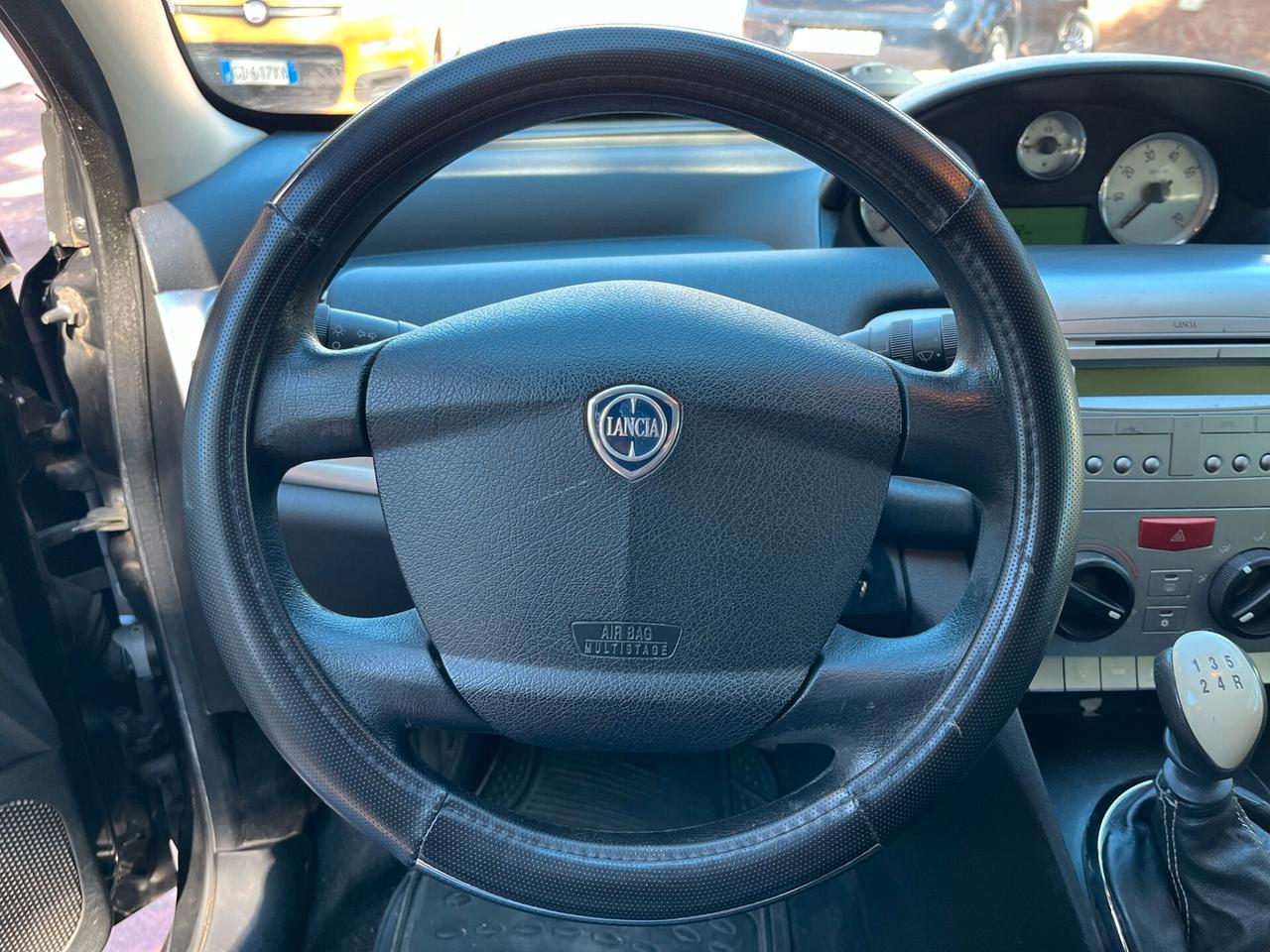 Lancia Ypsilon 1.2 - 2011