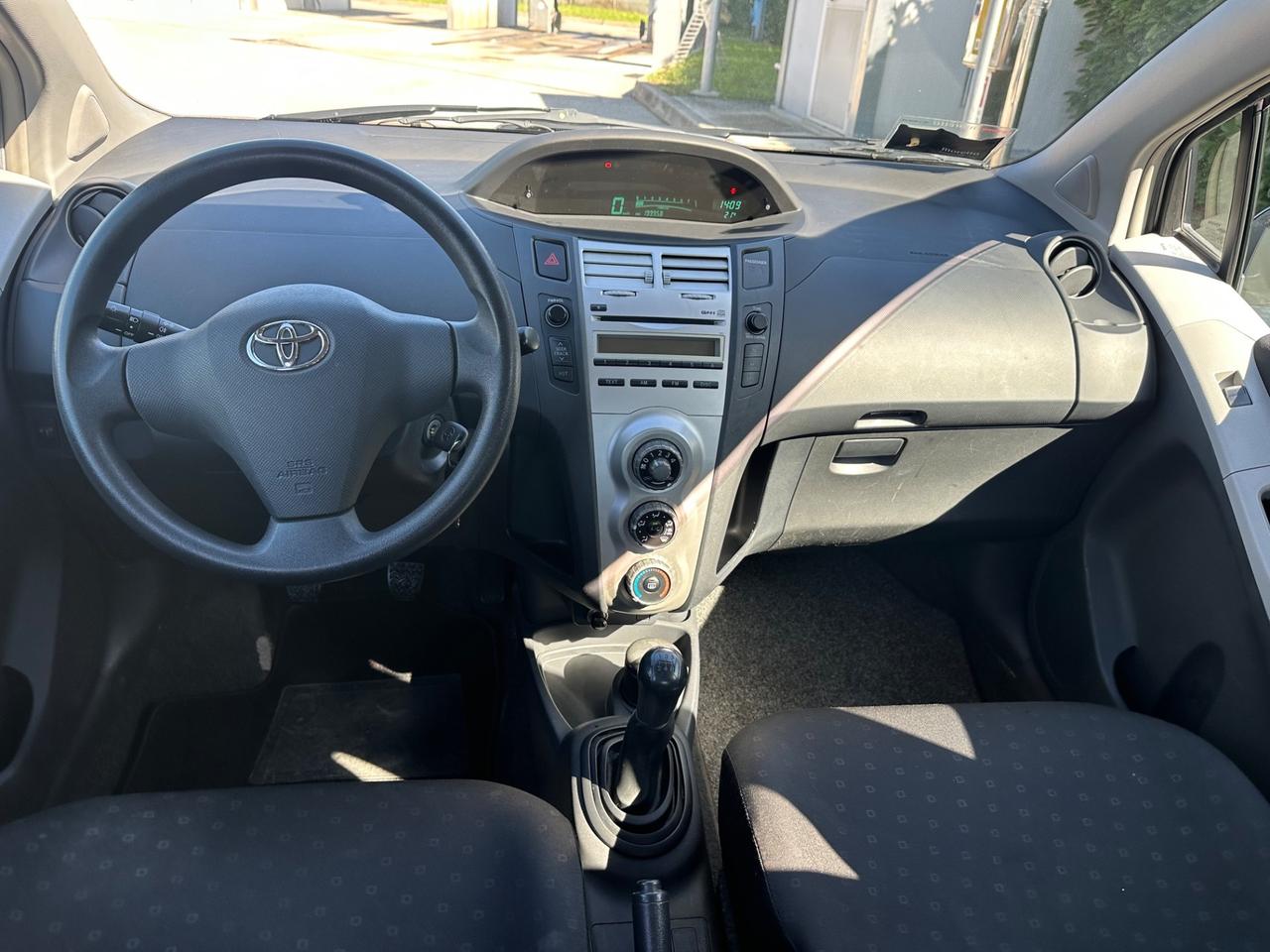 Toyota Yaris 1.0 benz 2006 neopatentati