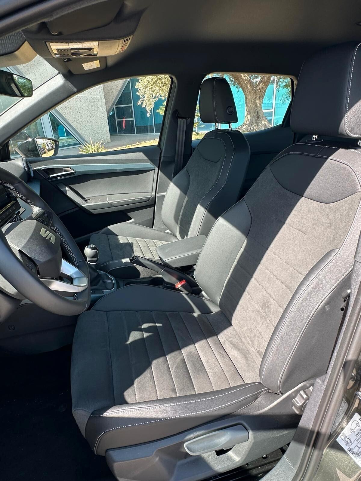 SEAT Arona 1.0 Xperience offerta T-Stock prezzo imperdibile