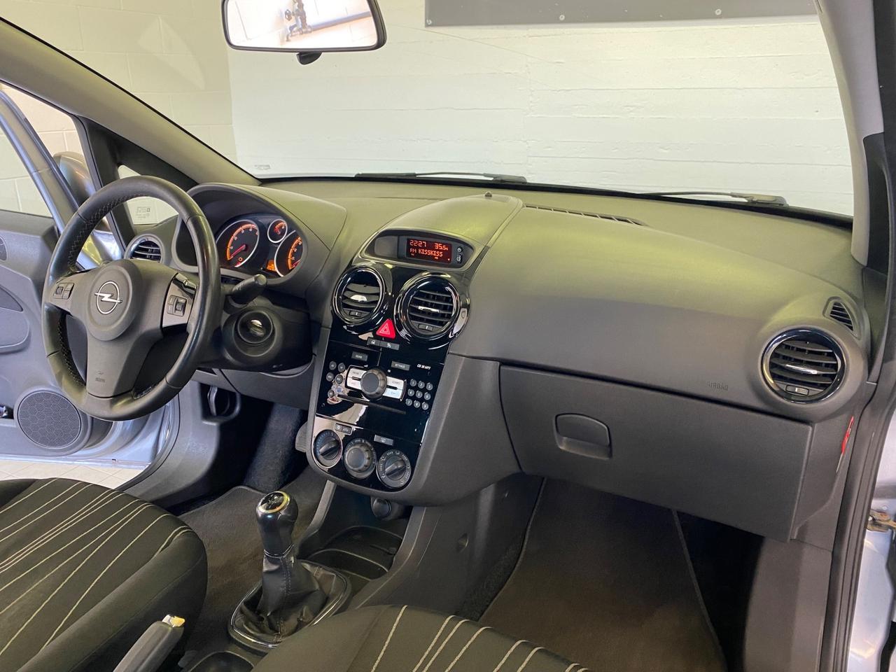 Opel Corsa 1.2 80CV 3 porte GPL-TECH Edition