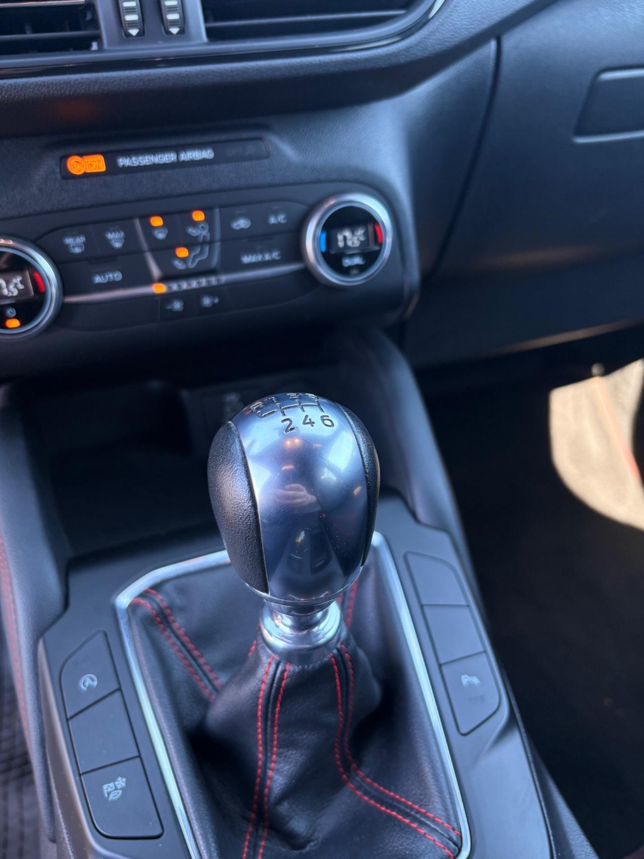 Ford Kuga 1.5 EcoBlue 120 CV 2WD ST-Line