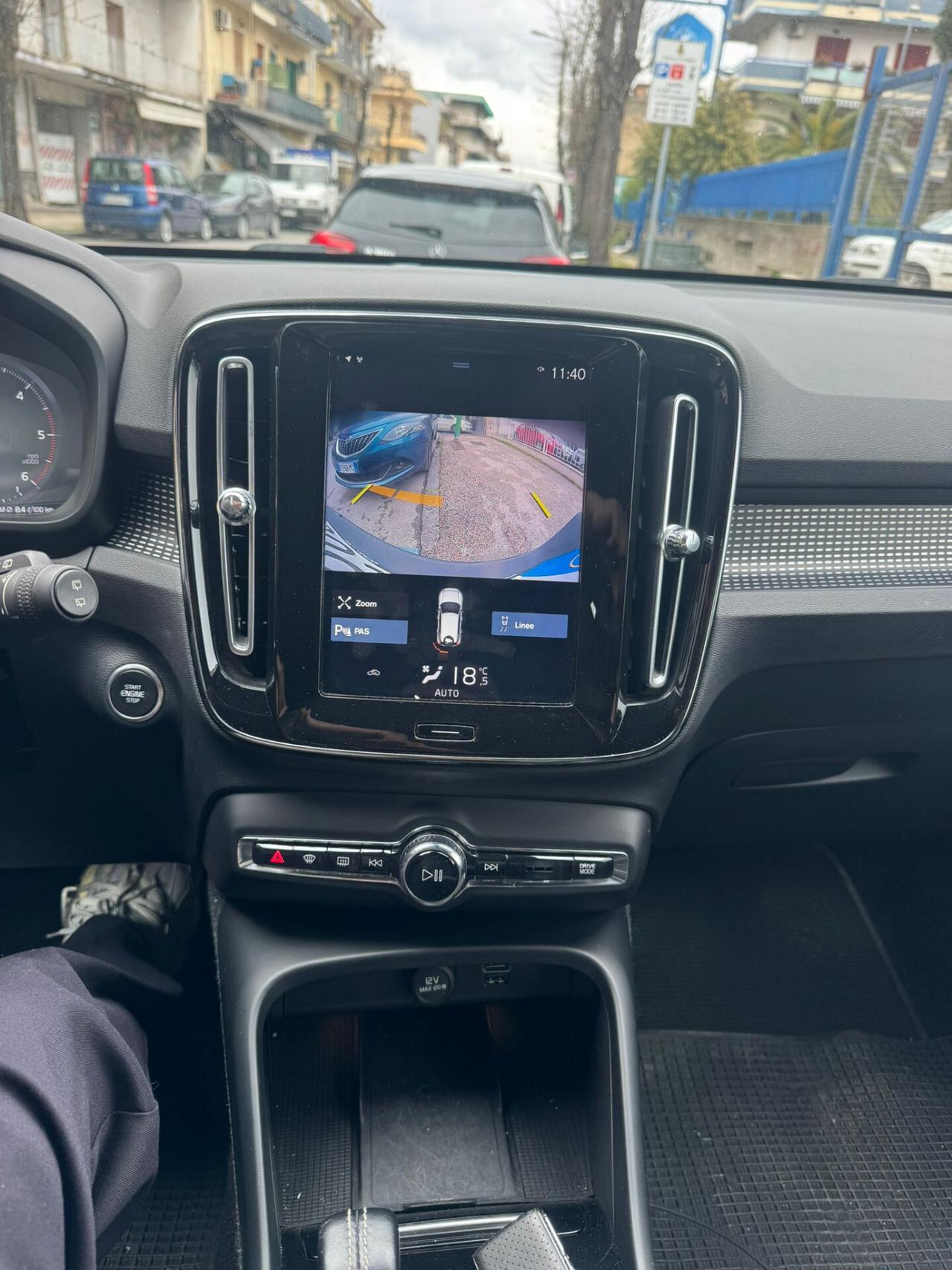 Volvo XC40 D4 AWD Geartronic R-design