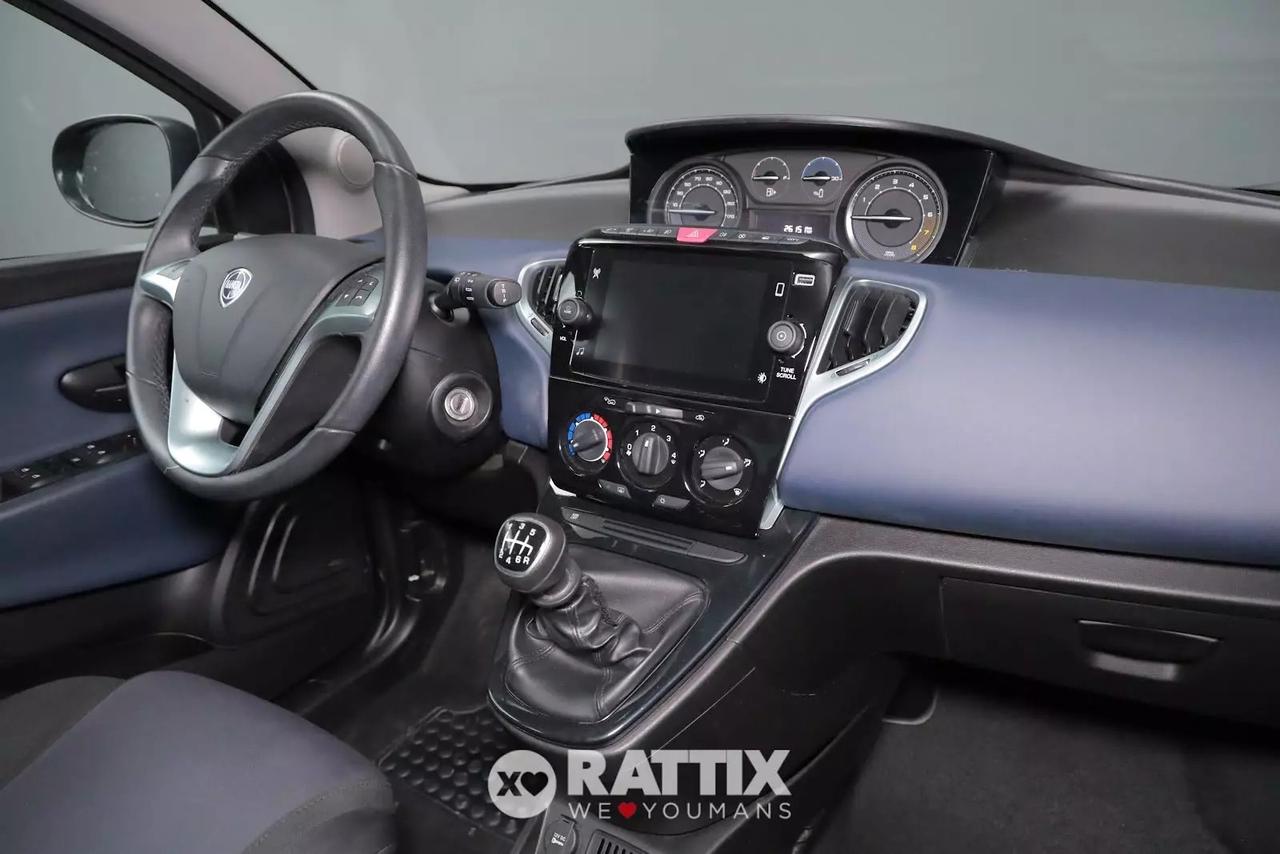 Lancia Ypsilon 1.0 Firefly Hybrid 70CV Platino