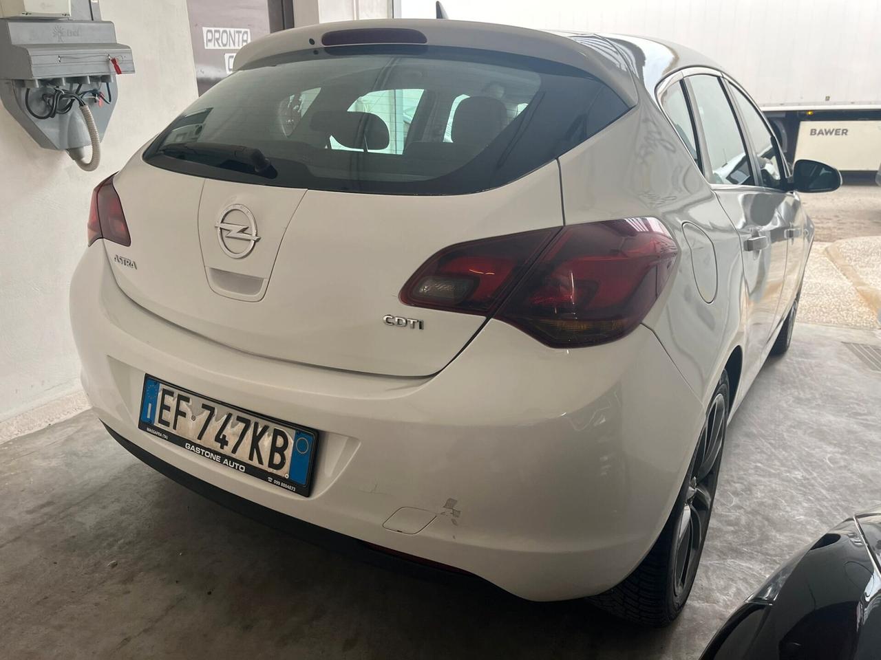 Opel Astra 1.7 CDTI 110CV 5 porte Cosmo