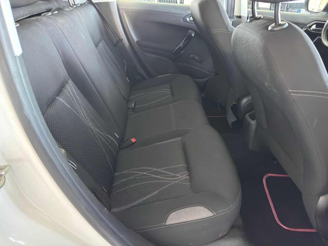 PEUGEOT 208 1° serie 1.4 HDi 68 CV 5 porte Mix