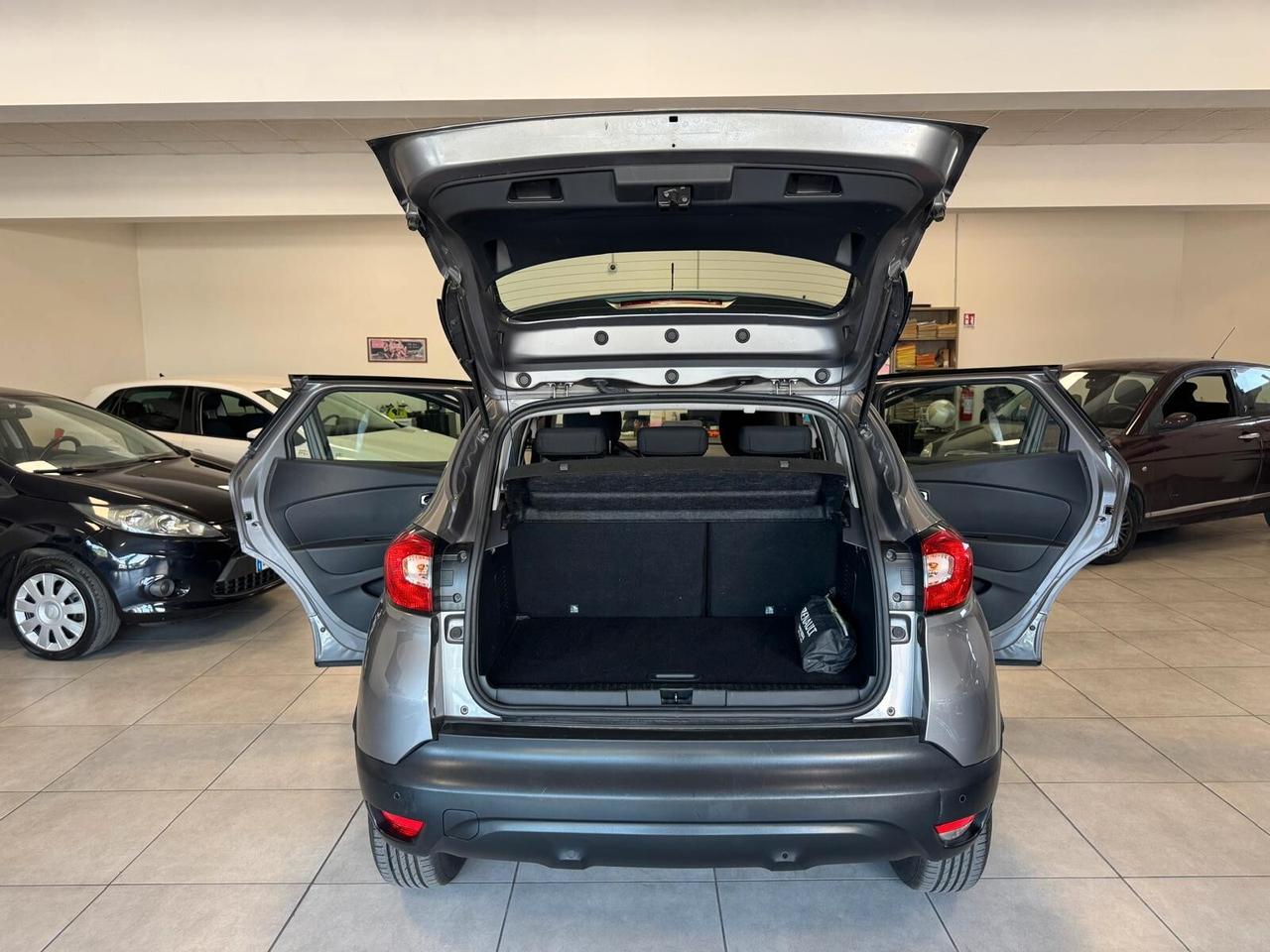 Renault Captur 0.9 TCE BENZ 90CV S&S ZEN UNIPRO 2015