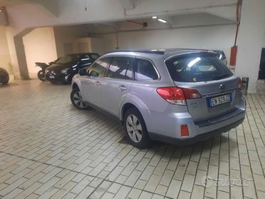 SUBARU - Outback - 2.0D Exclusive