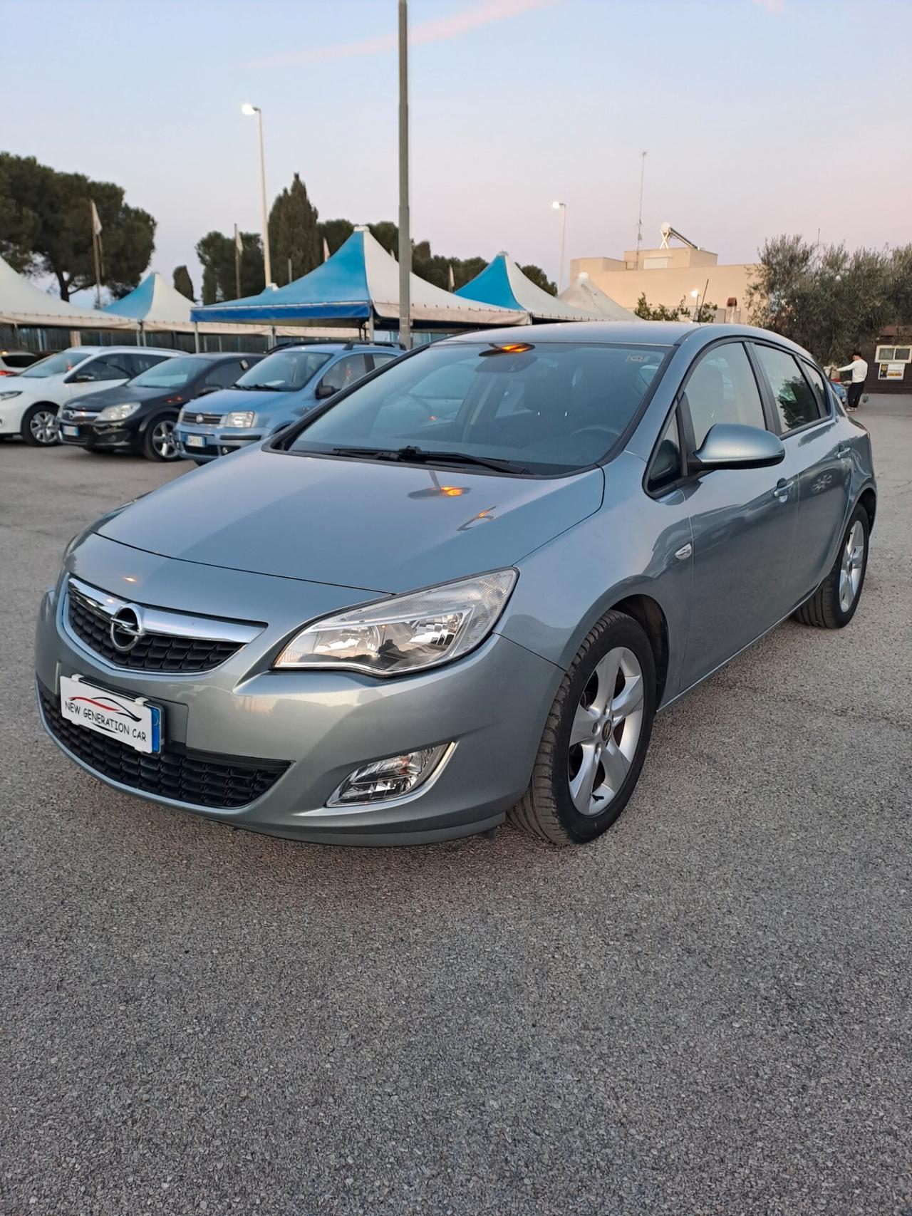 Opel Astra 1.7 CDTI 110CV 5 porte Cosmo